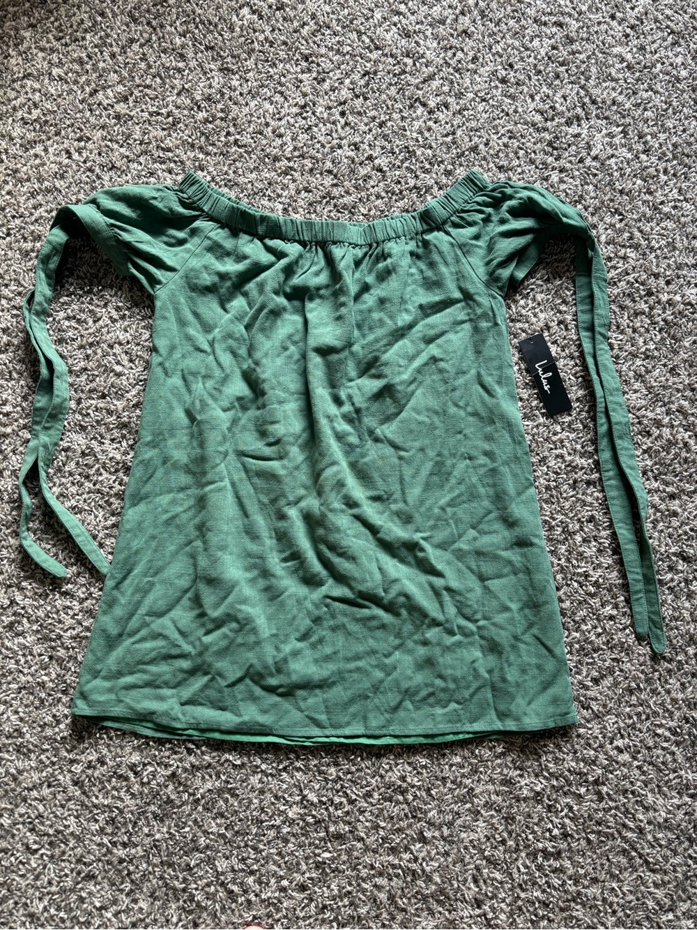 Lulu’s Green Off The Shoulder Medium Shirt